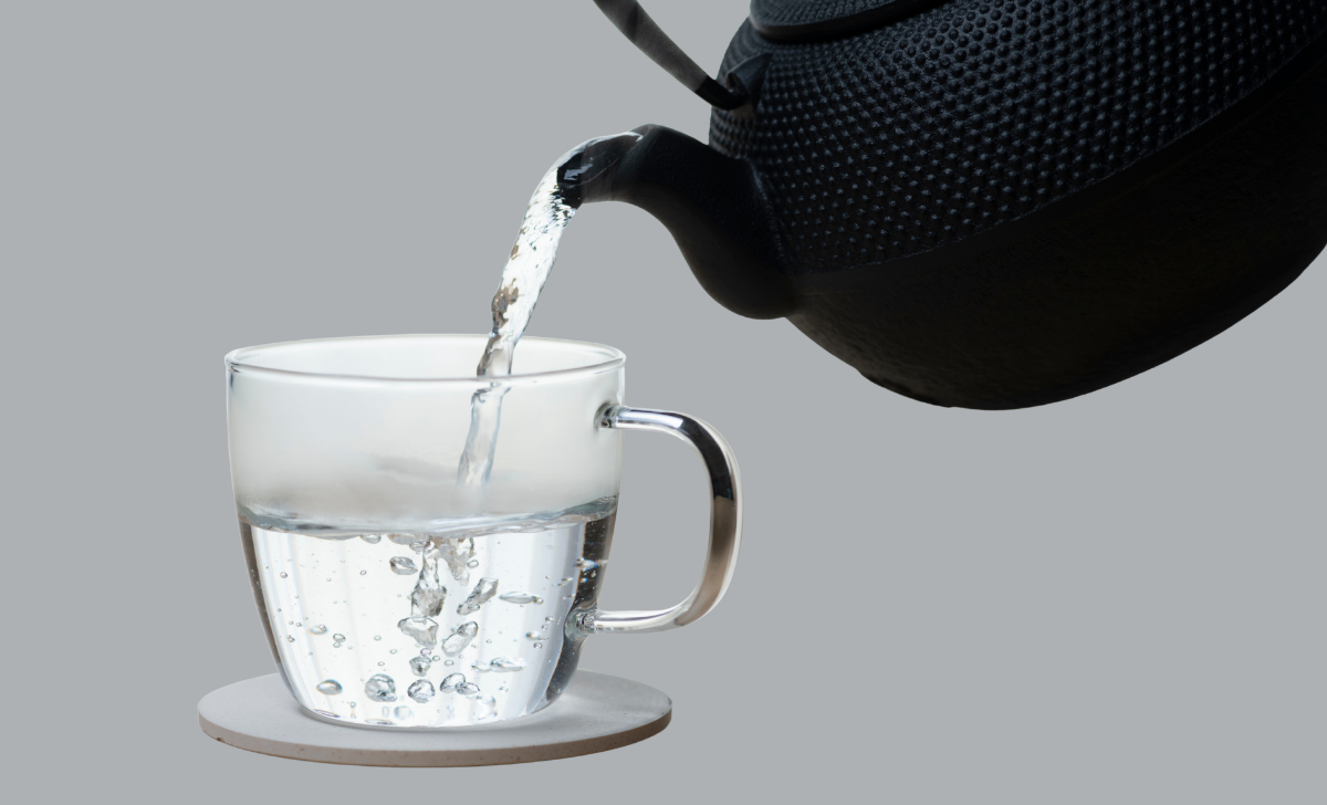 10 Proven Benefits of Warm Water on an Empty Stomach
